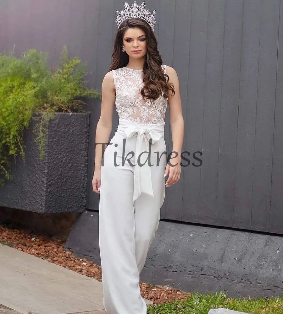 

Bohemian Jumpsuit Wedding Dress With Lace Elegant Pantsuit Boho Bride Dress 2025 Sleeveless Country Garden Bridal Customized