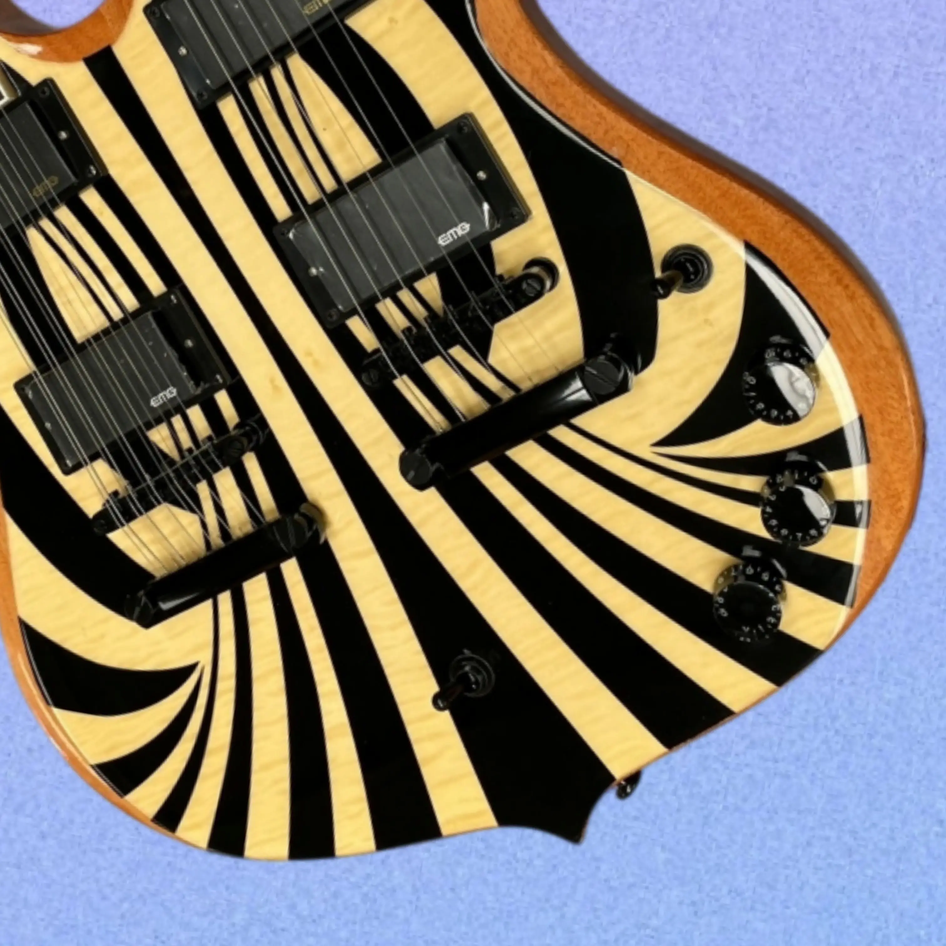 Natural Wood Two‑Headed Electric Guitar,Mahogany Body With Personalized Vortex‑Stripe Satin Finish Guitars,For Stage UseGuitarra