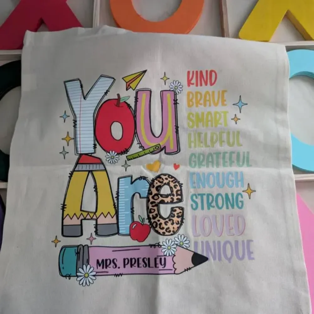 اسم مخصص الملونة خدعة أو علاج حمل حقيبة ، حقيبة حمل الهالوين ، حقيبة حمل مخيف ، حقيبة هالوين للأطفال ، حقيبة اليقطين الشبح هدية #4