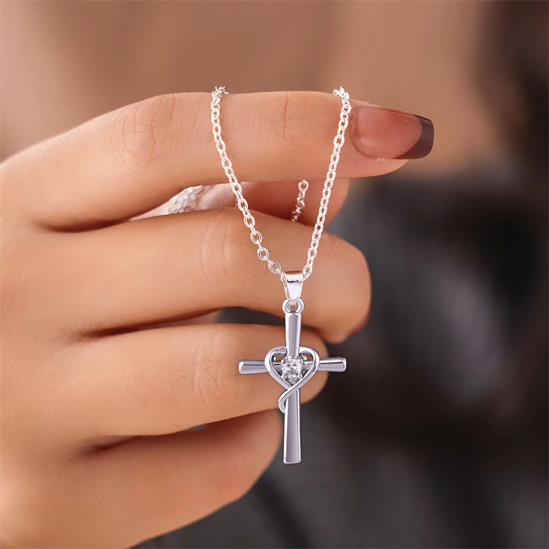 Exquisite Zirkon Kreuz Anhänger Halskette für Frauen Trendy Licht Luxus Gold Farbe Drehbare Krone Halskette Schmuck Großhandel – Detail 11