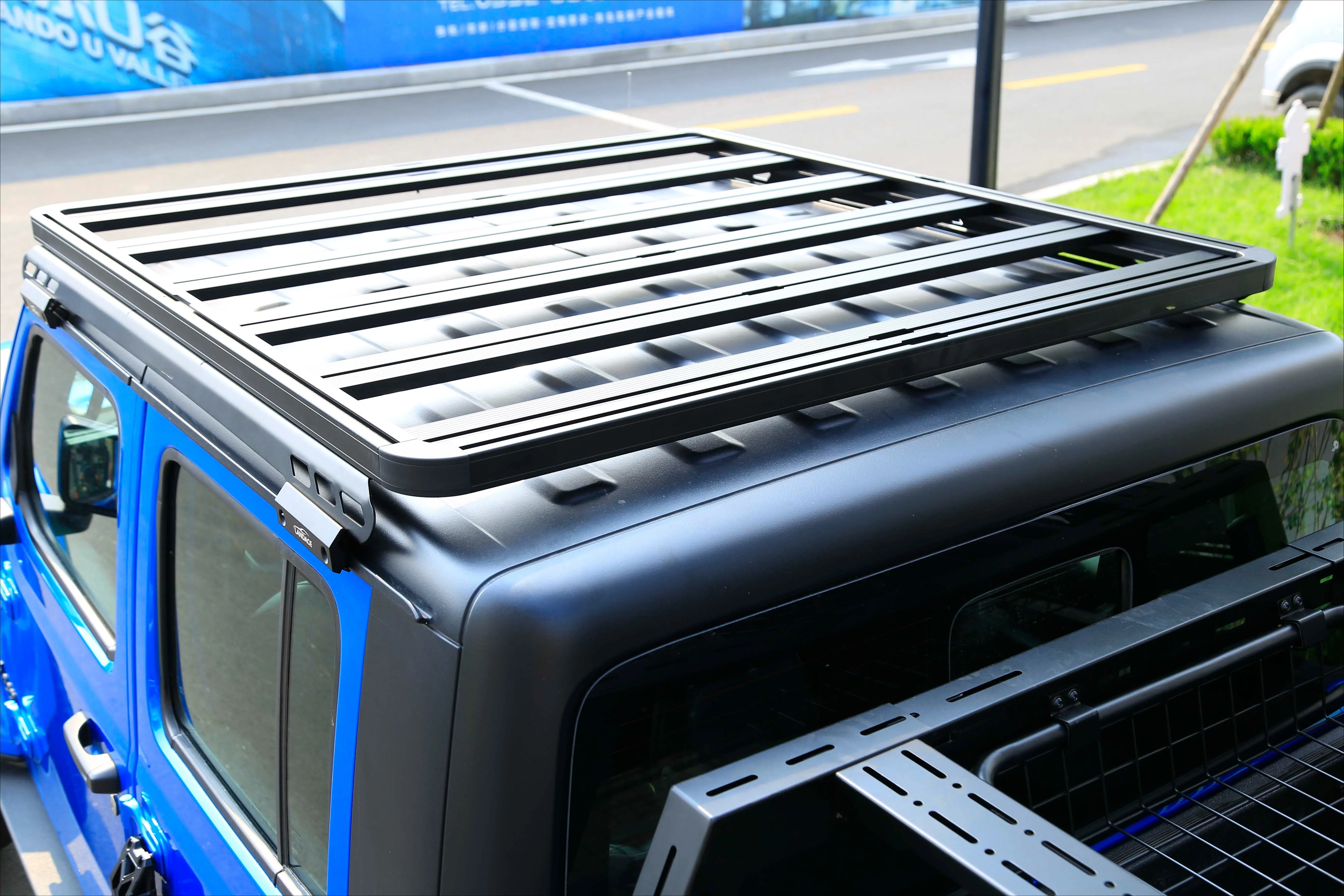 Universal Car Rack Roof 4X4 Aluminium Black Cargo Carrier Basket Roof Rack for Jimny 5 Door Roof Rack 5
