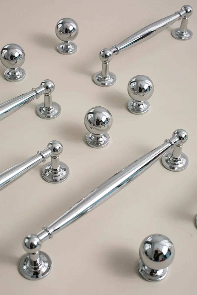 Messing-Chrom-Kleiderschrank-Türgriffe, französische Schubladenknöpfe, Küchenlagergriffe, Schrankknöpfe und -griffe für Möbel – Detail 2