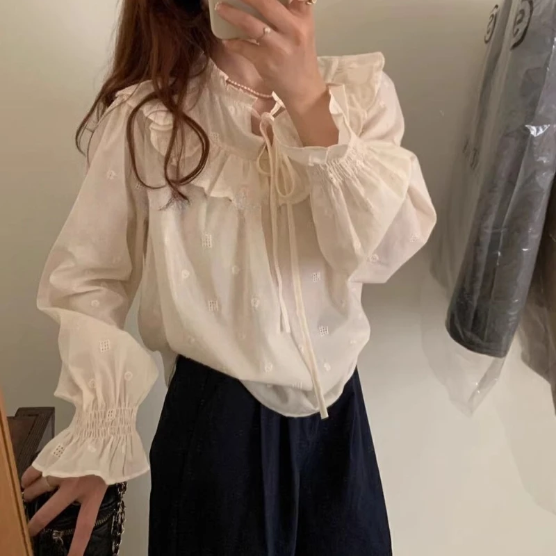 Kawaii rendas até babados camisas femininas branco bordado manga longa moda coreana blusas transparentes soltas lolita topos