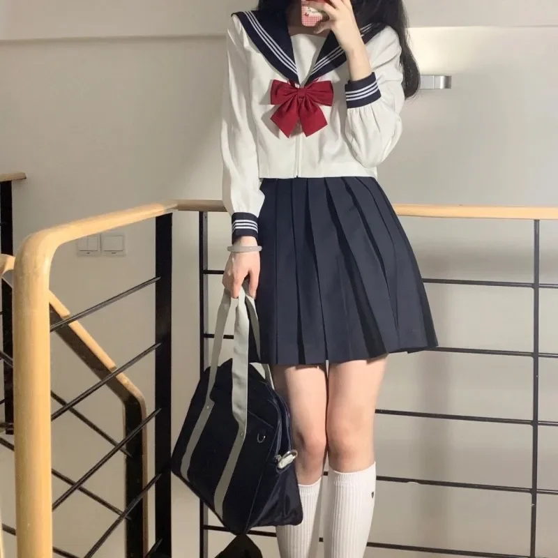 Heiße japanische Schuluniform für Mädchen, JK-Anzug, sexy Frühling und Herbst, rote Krawatte, weiß, drei grundlegende Matrosenuniform, Damen, langärmelig, 2026