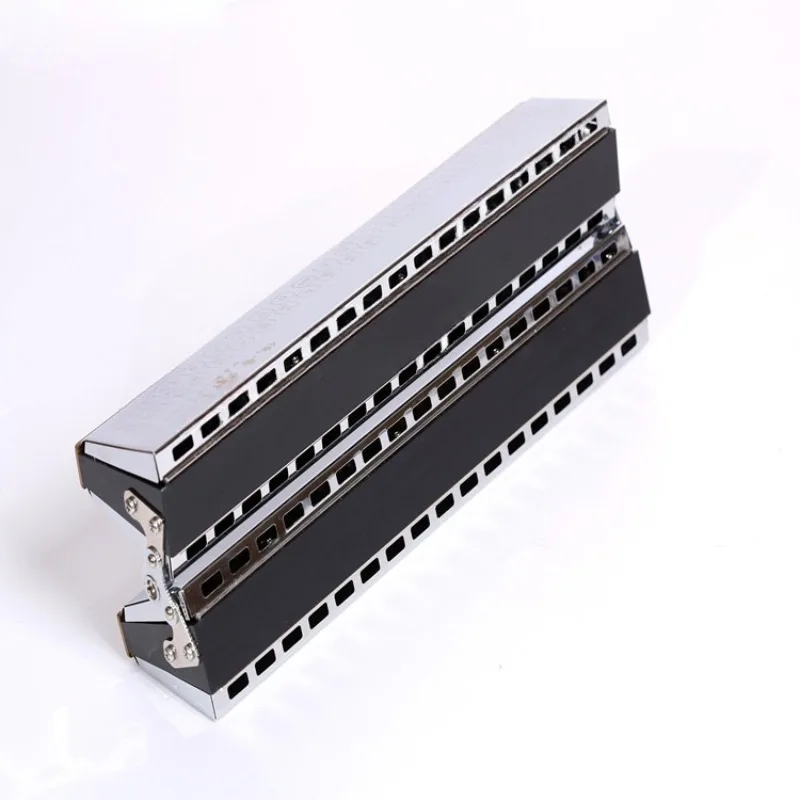 Advanced performance diptych bass harmonica Playing performance harmonica
