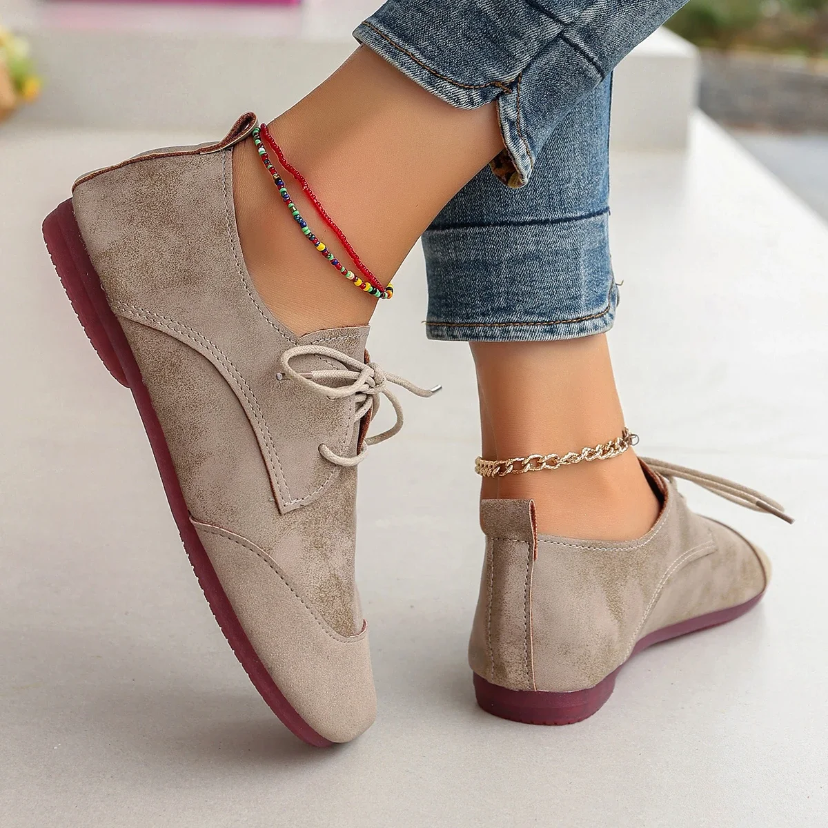 Modische neue Damen-Schuhe mit weicher Sohle, runder Spitze, Wildleder, Schnürschuhe, bequeme Loafer, Low-Top-Retro-Freizeitsneaker, Übergröße 43 – Detail 19