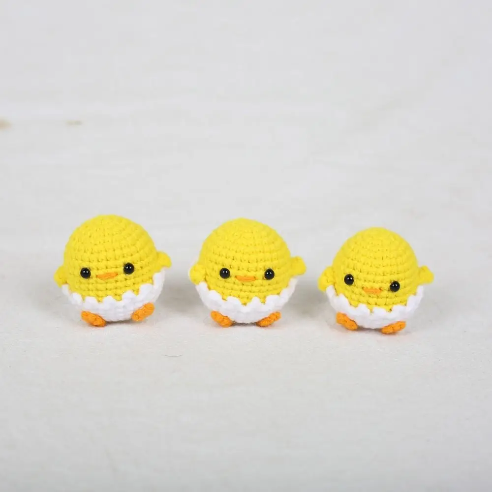 Cute Mini Size Crochet Chick Keychain Crochet Handmade Mini Animal Charm Yellow Soft Material Knit Doll Keyring Gift Giving
