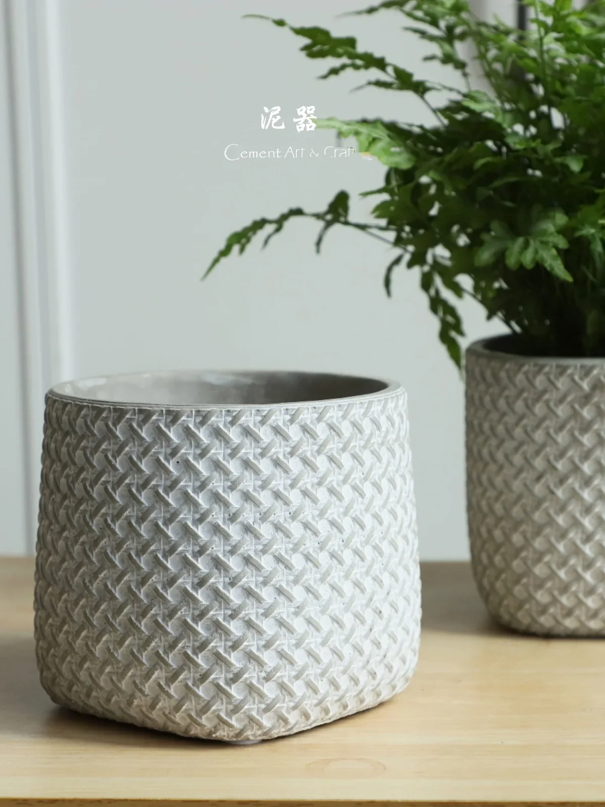 

Mud ware ins Nordic simple creative relief cement flower pot grass woven rattan bamboo basket personalized green plant pot ornam