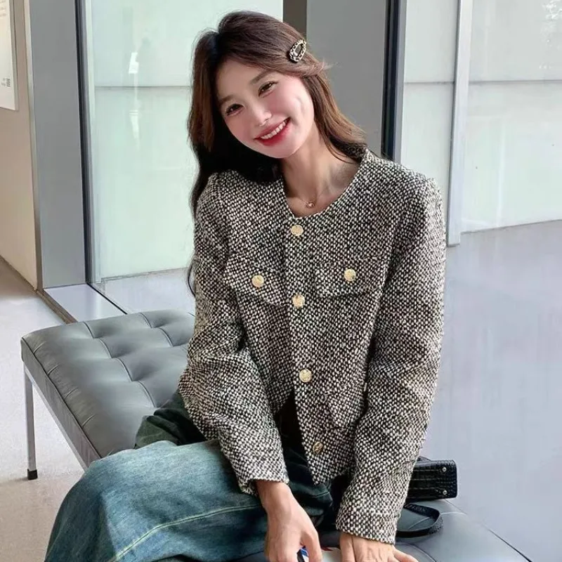 

Женская куртка 2025 Новый кардиган с круглым вырезом, свободный модный топ на пуговицах, женская ретро-серая куртка с грубым цветочным принтом, короткое пальто