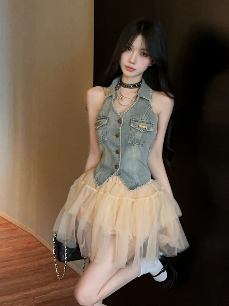 

Retro Spicy Girl Design Lace Scarf Letter Chain Collar Denim Vest Mesh Skirt Women Summer Set Sexy Style Regular Length Sleev...