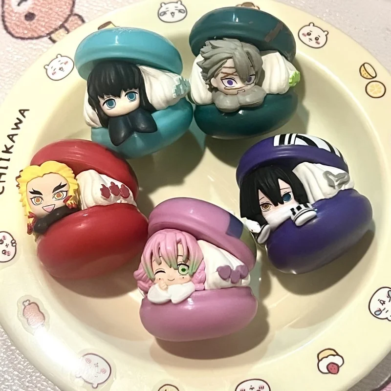 BANDAI Capsula Azione Anime Demone Slayer Kimetsu No Yaiba Tokitou Muichirou Kyoujurou Mitsuri Obanai Sanemi Macaron Figure Giocattoli
