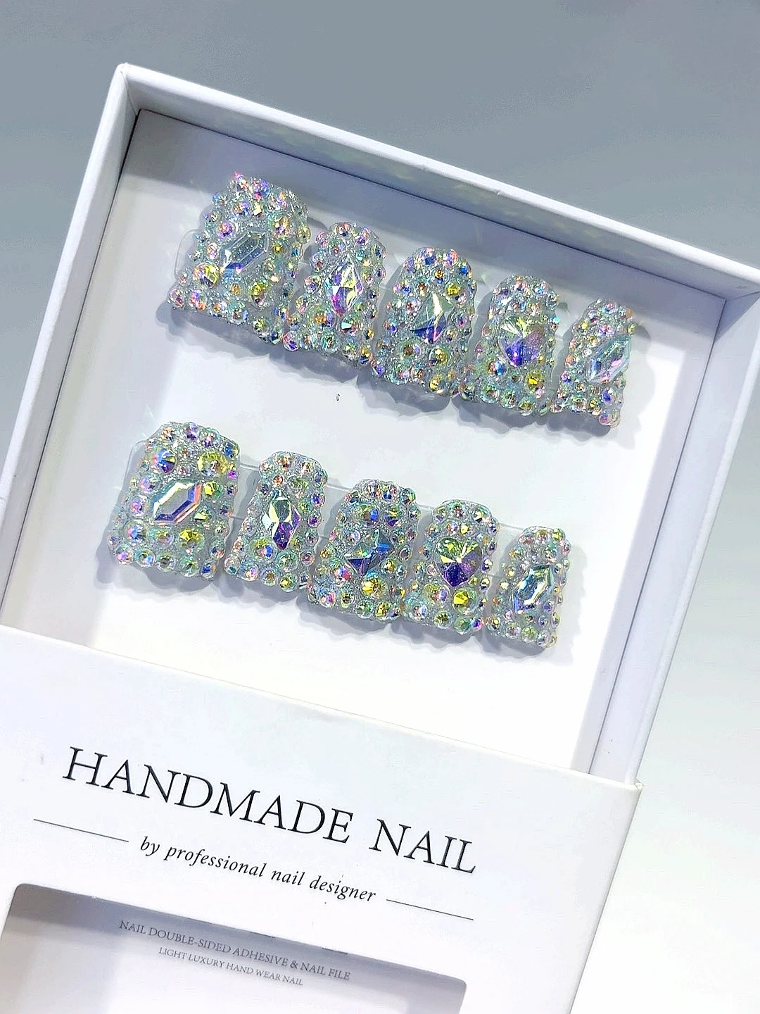 

Duckbill Style Full Diamond Short Fashion Manicure (L197)