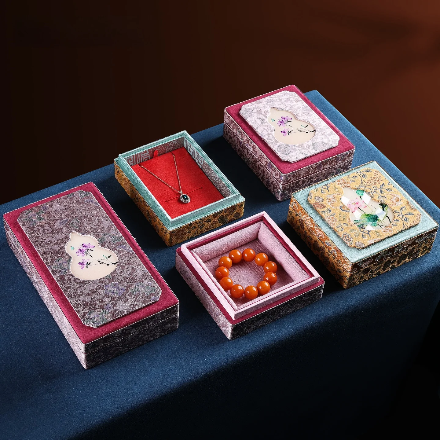 elegante-caja-de-almacenamiento-para-pulseras-hechas-a-mano-song-jin-caja-de-regalo-para-joyeria-con-tapa-creativa-organizador-de-accesorios-de-moda-de-alta-gama