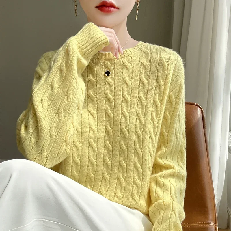 Utumn and Winter New Thick Wool Knitted Sweater Round Neck Twist Loose Fashion Knitted Bottoming Shirt Top 2024