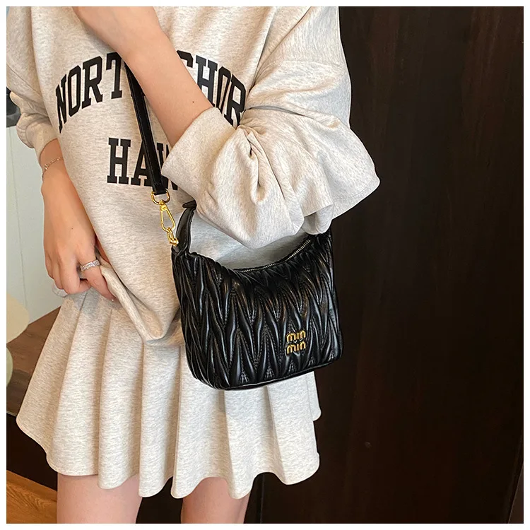 

Bag 2025 new European and American style fashion versatile commuter underarm bag single shoulder oblique span women's bag