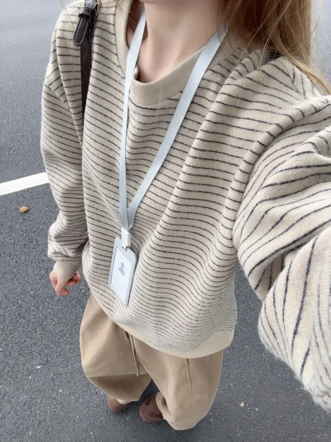 

New Autumn and Winter Striped Loose Hooded Sweatshirt for Women Retro and Niche Round Neck Jacket Top