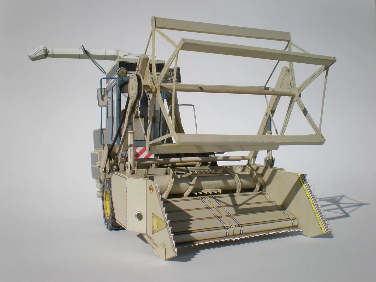 1:32 Germany Forschritt E 281-C Combine Harvester DIY Paper Model Kit Puzzles Toy DIY Handmade