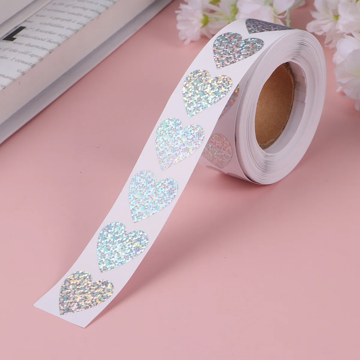 1 Roll of 500PCS Heart Shape Sticker Self-adhesive Gift Labels Sticker Label Decals Creative Roll Label Sticker for Gift Party