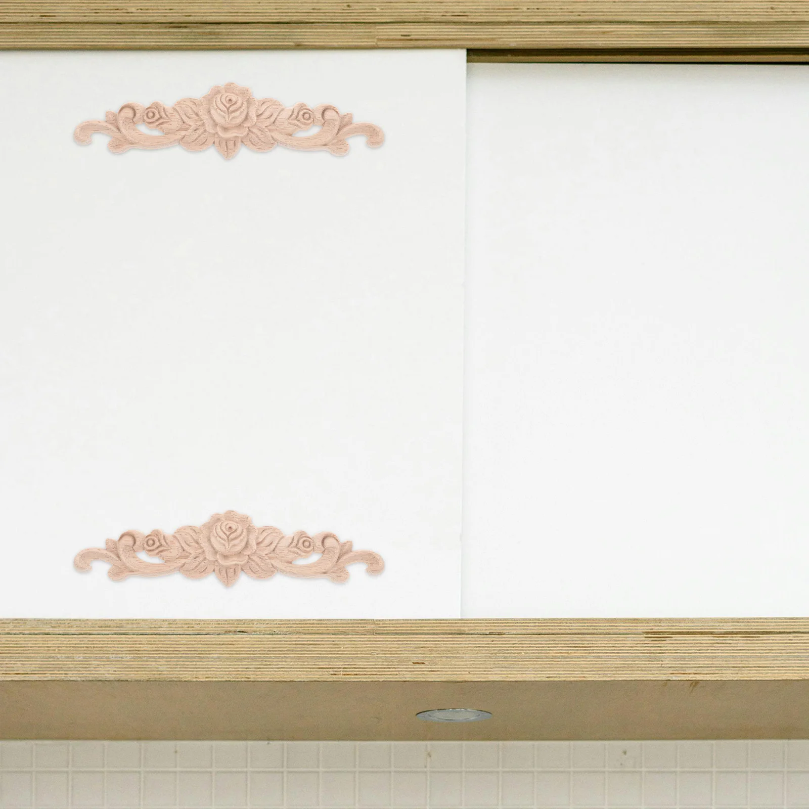 

5Pcs Wooden Flower Carving Applique Onlay for DIY Unpainted Home Decor Cabinet Door Bed Frame Decoration Craft