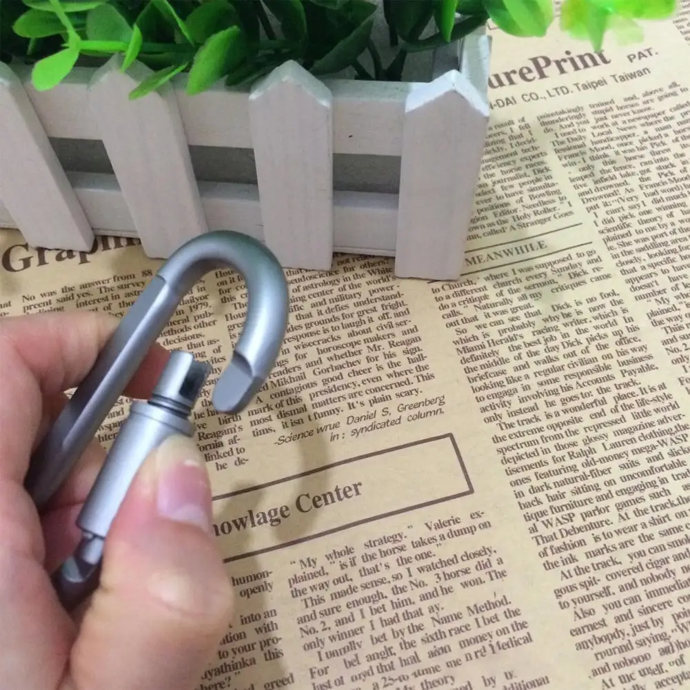 Climbing Buckle High Quality Wear-resistant Aluminum Alloy Locking Carabiner Multifunctional Screw LockBuckle For Outdoor image 2