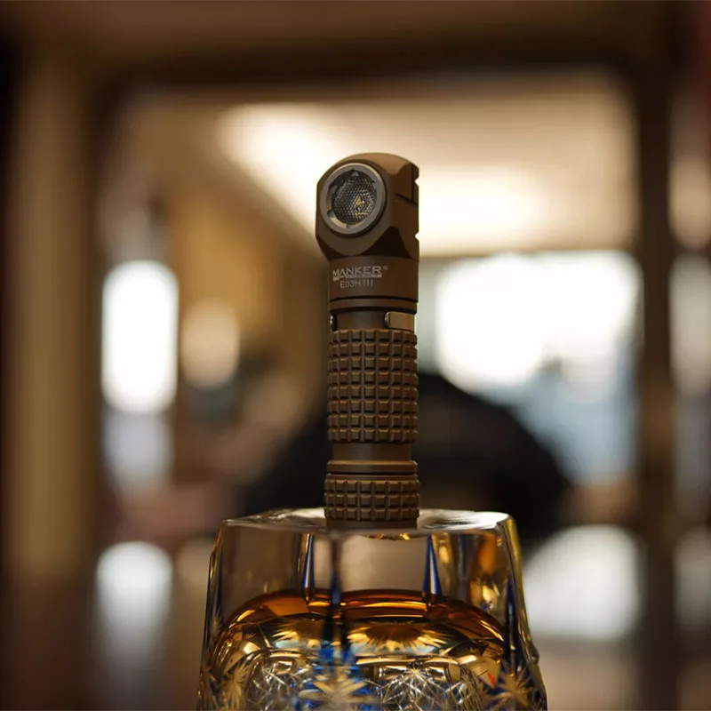 

Фонарь Manker E03H III карманный, светодиод 519A 4000K с высоким CRI R9080, 800 люмен, до 12 часов работы, магнитный крепеж, с ремешком для фары