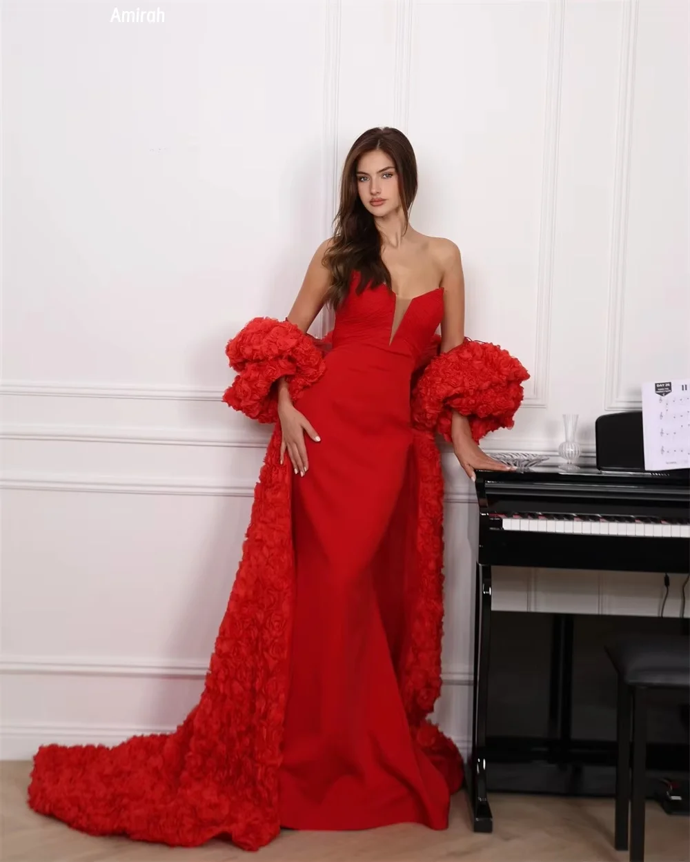 Amirah sur mesure robes d'occasion sur mesure pour les Occasions spéciales robe de soirée cape rouge fleurs 3D robe de Gala longue queue de poisson