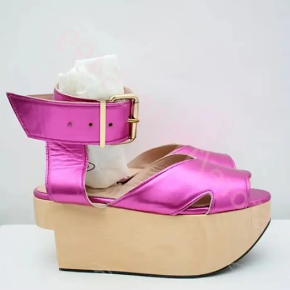 

2025: женские босоножки на толстой подошве на странном каблуке, новые летние модные римские сандалии на высоком каблуке, сексуальные вечерние сандалии с открытым носком в стиле Лолиты с пряжкой