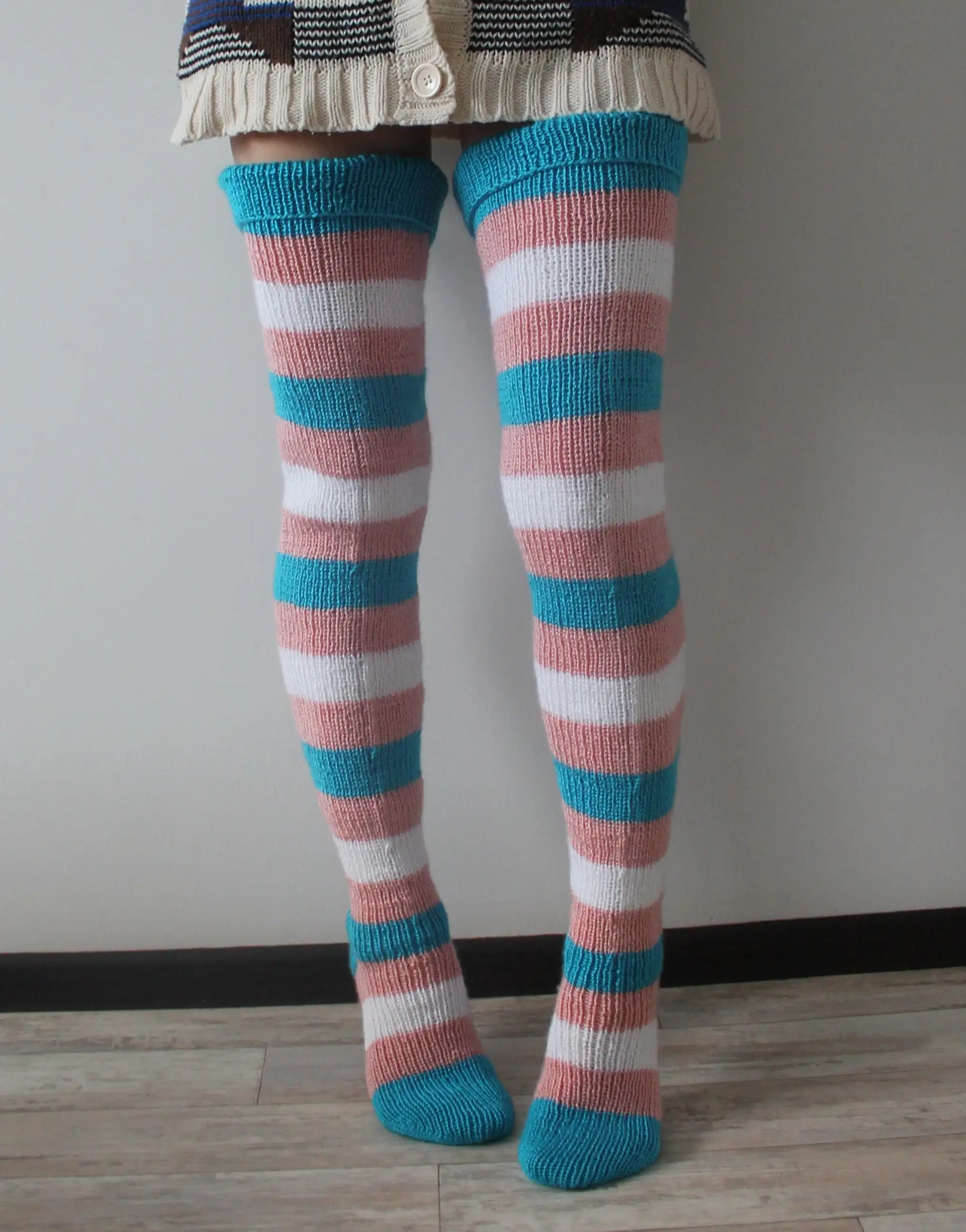 Women Y2k Knitted Stockings Autumn Winter Leisure Style Mixed Color Stripes Knee-high Socks Long Stockings