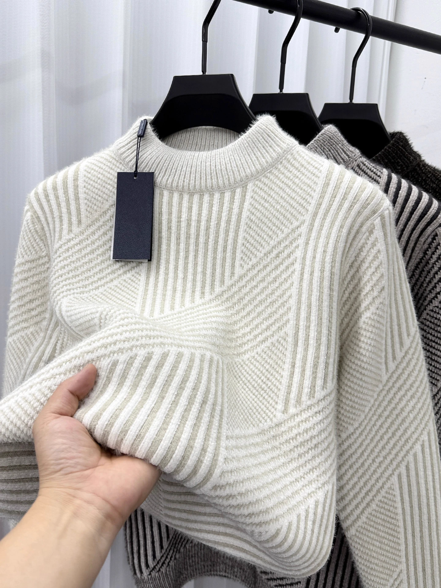 

Men's Thiened Warm Knitted Sweater High Collar Long Sve Casual Sle Inner Wear Slim Fit Winter Faion Top