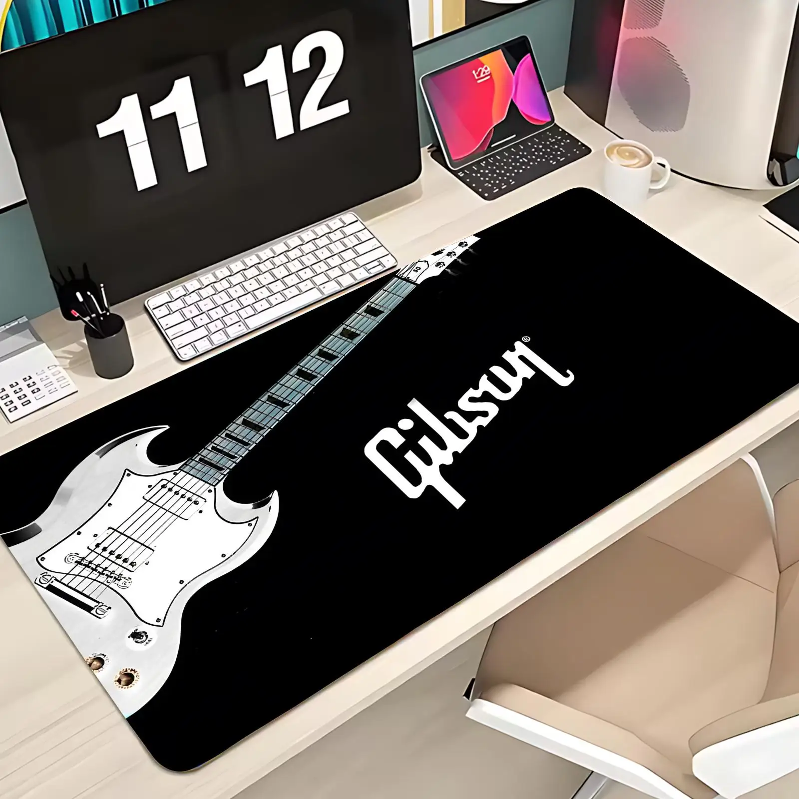 guitar brand gibson Mouse Pad Large Extended Gaming Mouse Pad Non-Slip Base for Desk,Game And Office