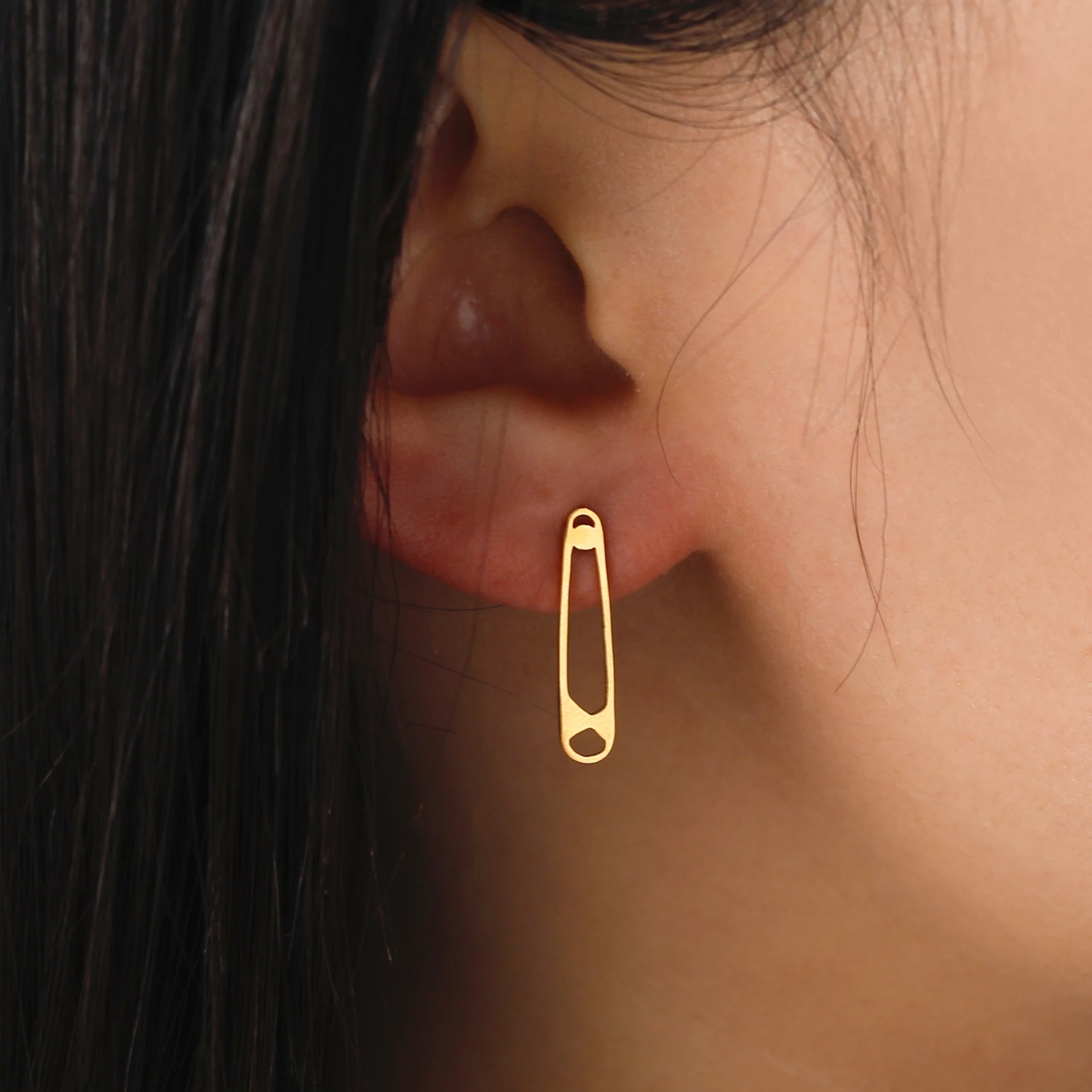 skyrim-Уникальные-женские-серьги-гвоздики-простые-геометрические-серьги-из-нержавеющей-стали-золотого-цвета-модные-украшения-оптовая-продажа