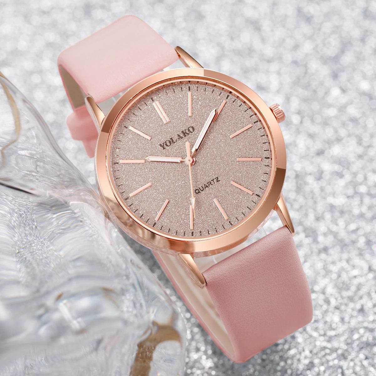 Fashion Matting Dial Women\'s Quartz Watch Leather Band Ladies Dress Watches