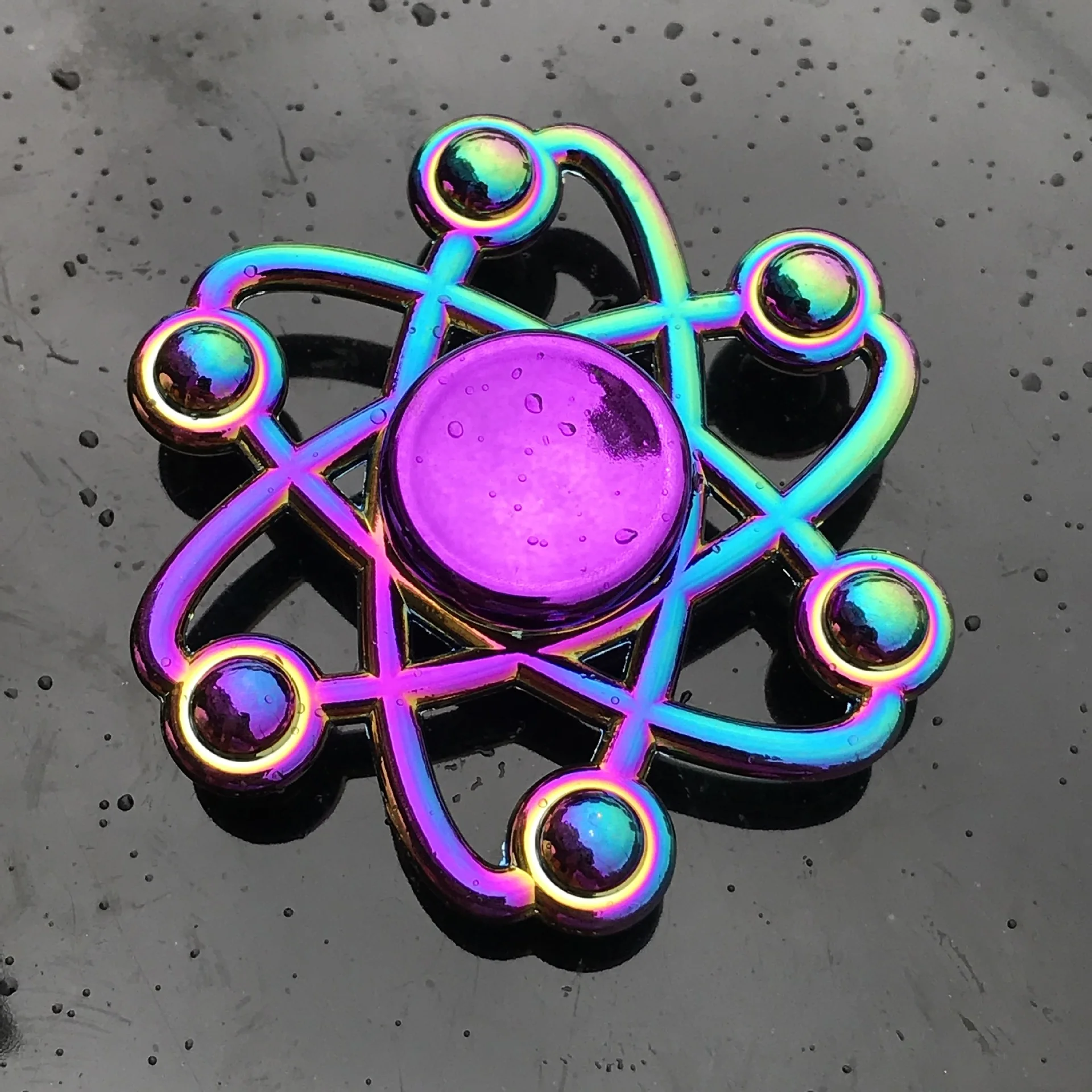 Neuer Metall-Regenbogen-Fidget-Spinner mit Farbverlauf R188 Geräuscharmes Lager EDC Handspinner Fingerspitzen-Gyro Anti-Angst Erwachsenenspielzeug Geschenke
