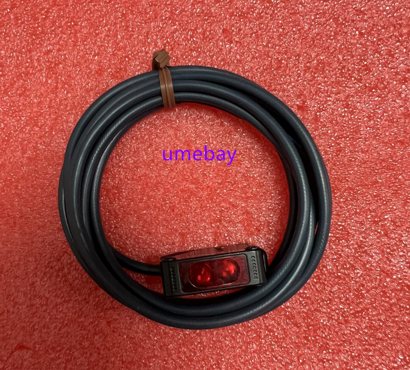 

1pcs / Photoelectric switch : E3ZG-D61 / E3ZG-D62 / E3ZG-D81 / E3ZG-D82 / E3ZG-R61 /E3ZG-R81