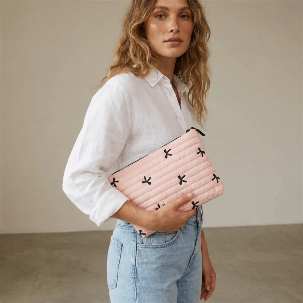 Embroidery Bow Cosmetic Bag Quilted Large Capacity Toiletry Bag Polyester with Zipper Sanitary Napkin Storage Bag