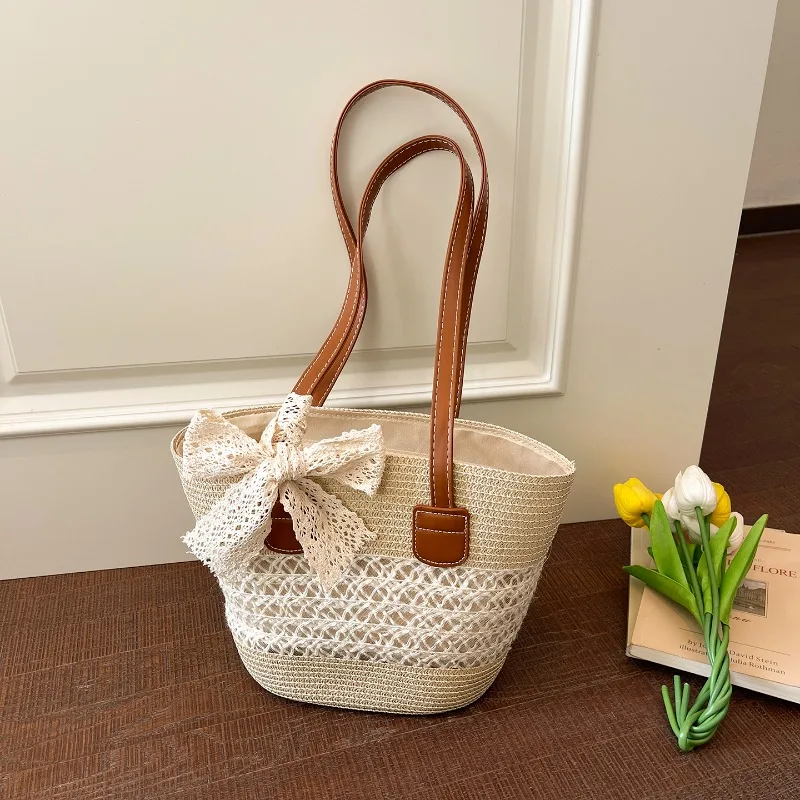 

Summer Seaside Beach Vacation Large Capacity Straw Bag for Women 2026 New Fashionable for Commuting Woven Single Shoulder Bag