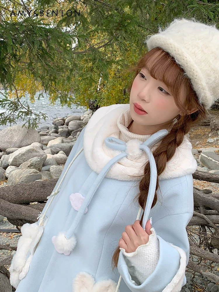 Abrigo de longitud media con cuello de muñeca de felpa con estampado de dibujos animados y lazo azul bonito, chaqueta de lana para otoño e invierno, abrigo de un solo pecho para mujer
