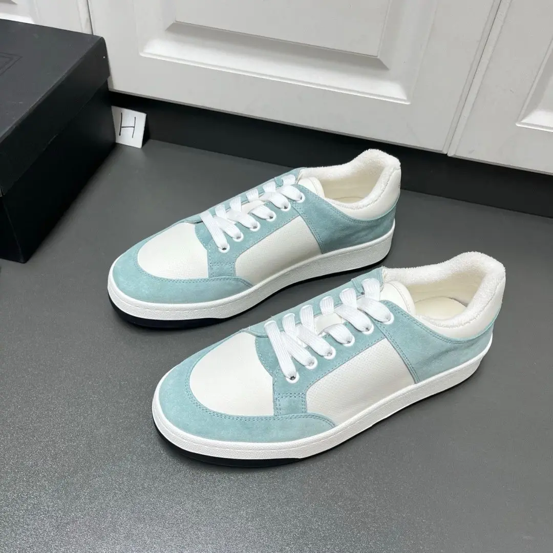 Unisex White Light Blue Color Block Fleece Lined Low Top Sneakers Suede Patchwork Casual Shoes Flat Warm Street Skate Footwear for Men Women