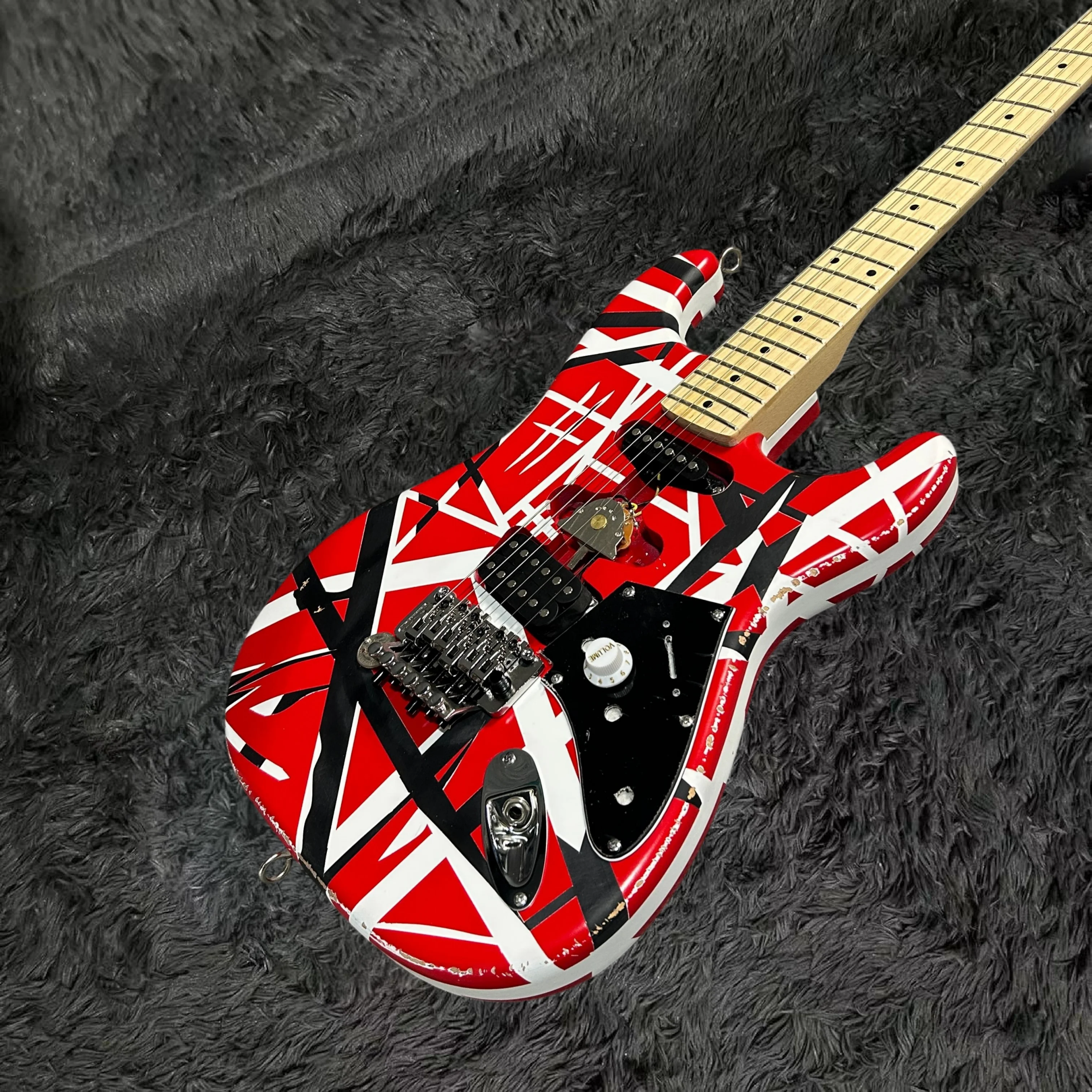 Handmade Aged Electric Guitar, Geometric Stripe Finish, HSS Pickups, Double Tremolo, Maple Fretboard