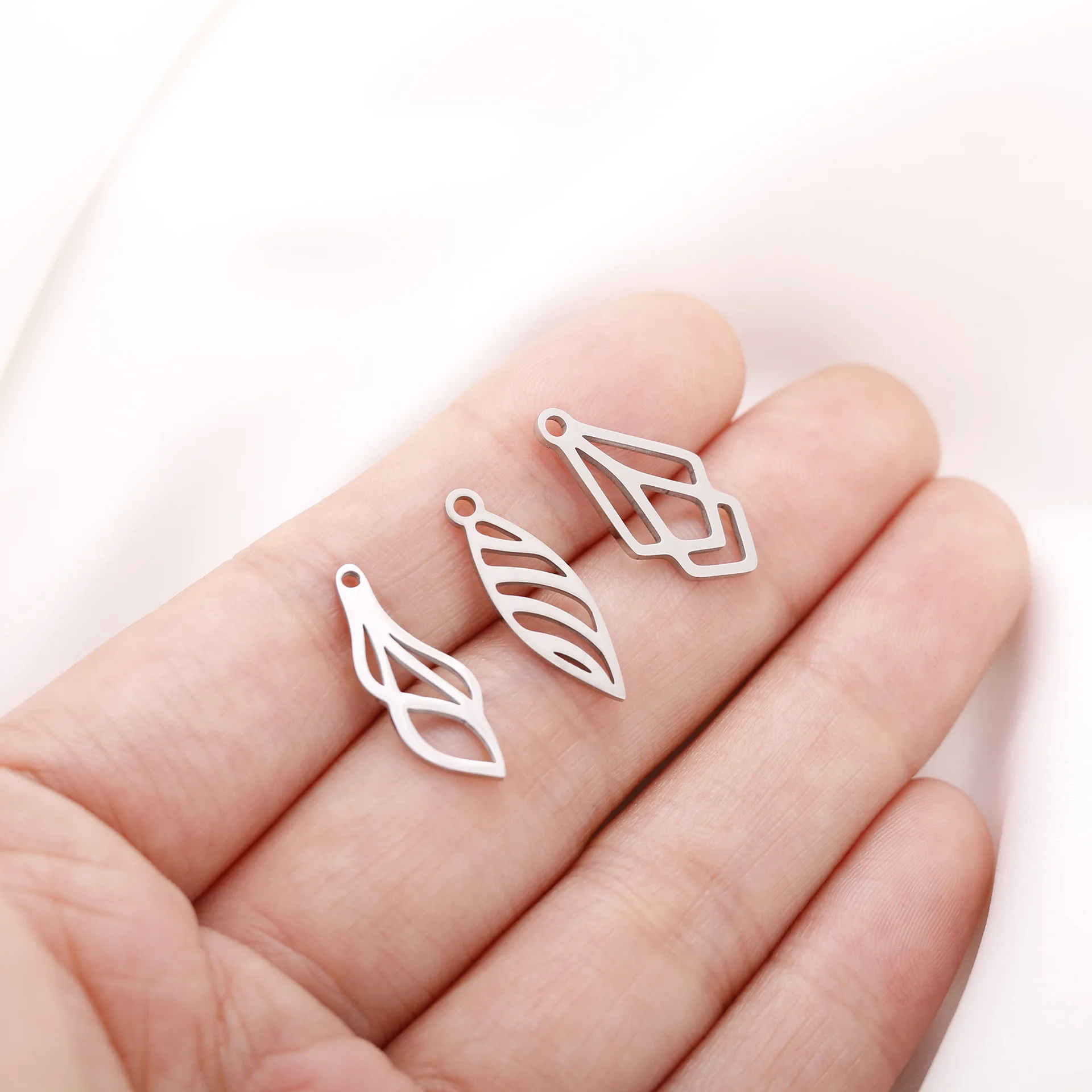 5Pcs/Lot Stainless Steel Charm Irregular Geometry Hollow Leaves Charms for Earrings Making Diy Bracelet Necklace Accessories New