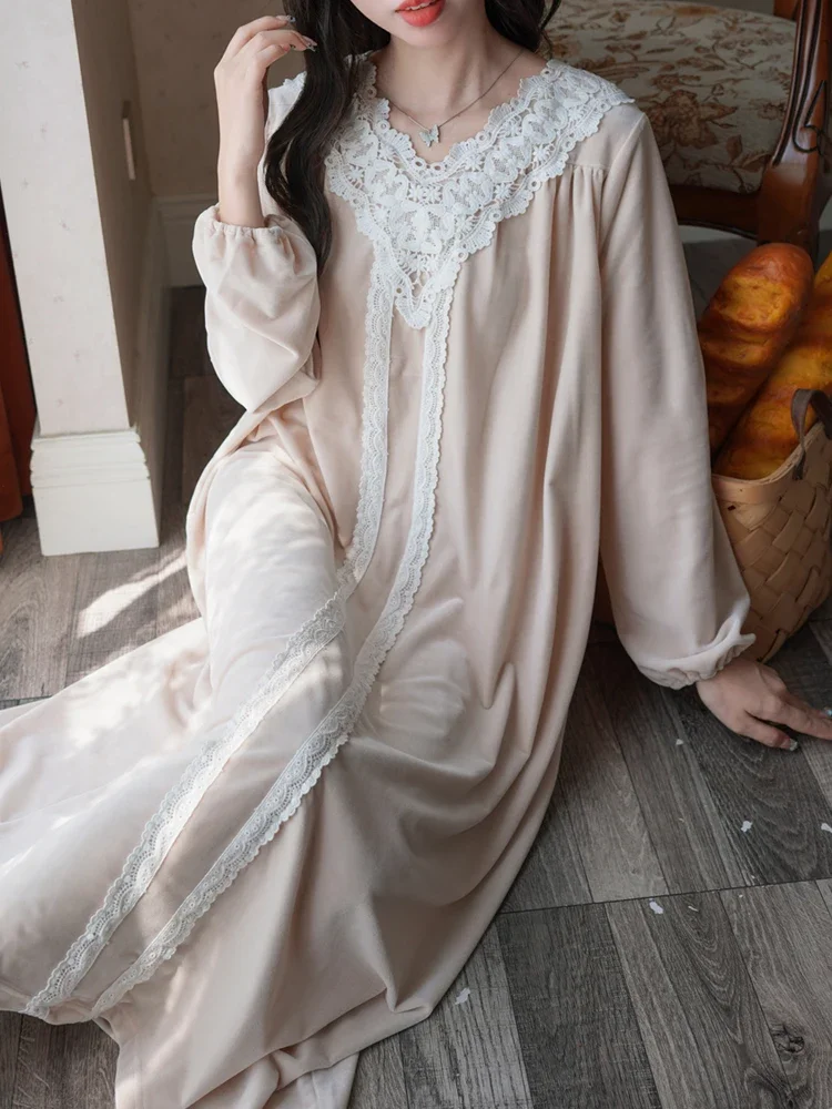 French Court Autumn Winter Morning Robes Female Bride Lace Velvet Nightdress Princess Style Loungewear Pajamas