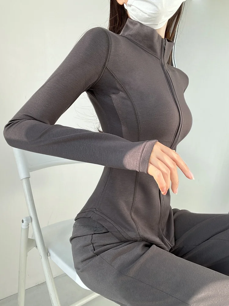 スリムキング伸縮性ジッパーフィットヨガトップ女性ハーフハイカラーウエストシェイプ長袖オープンカーディガンショートアウター