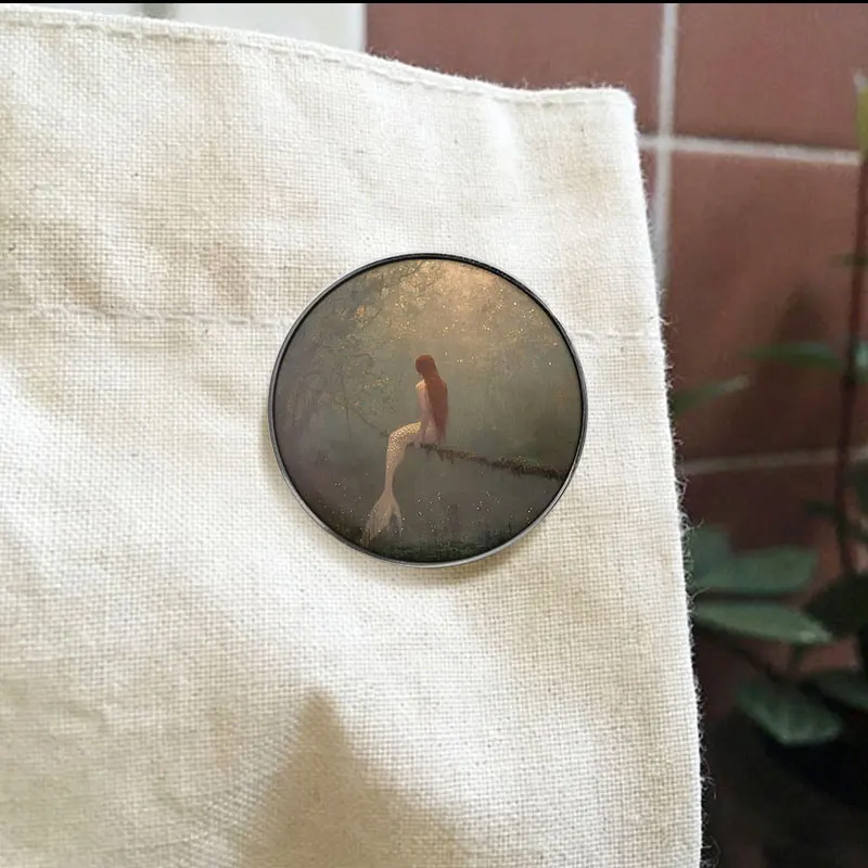 Vintage Oil Painting Mermaid Back View UV Printing Badge Fantasy Art Style Pin Metal Brooch Lapel Accessory Gift For Girls