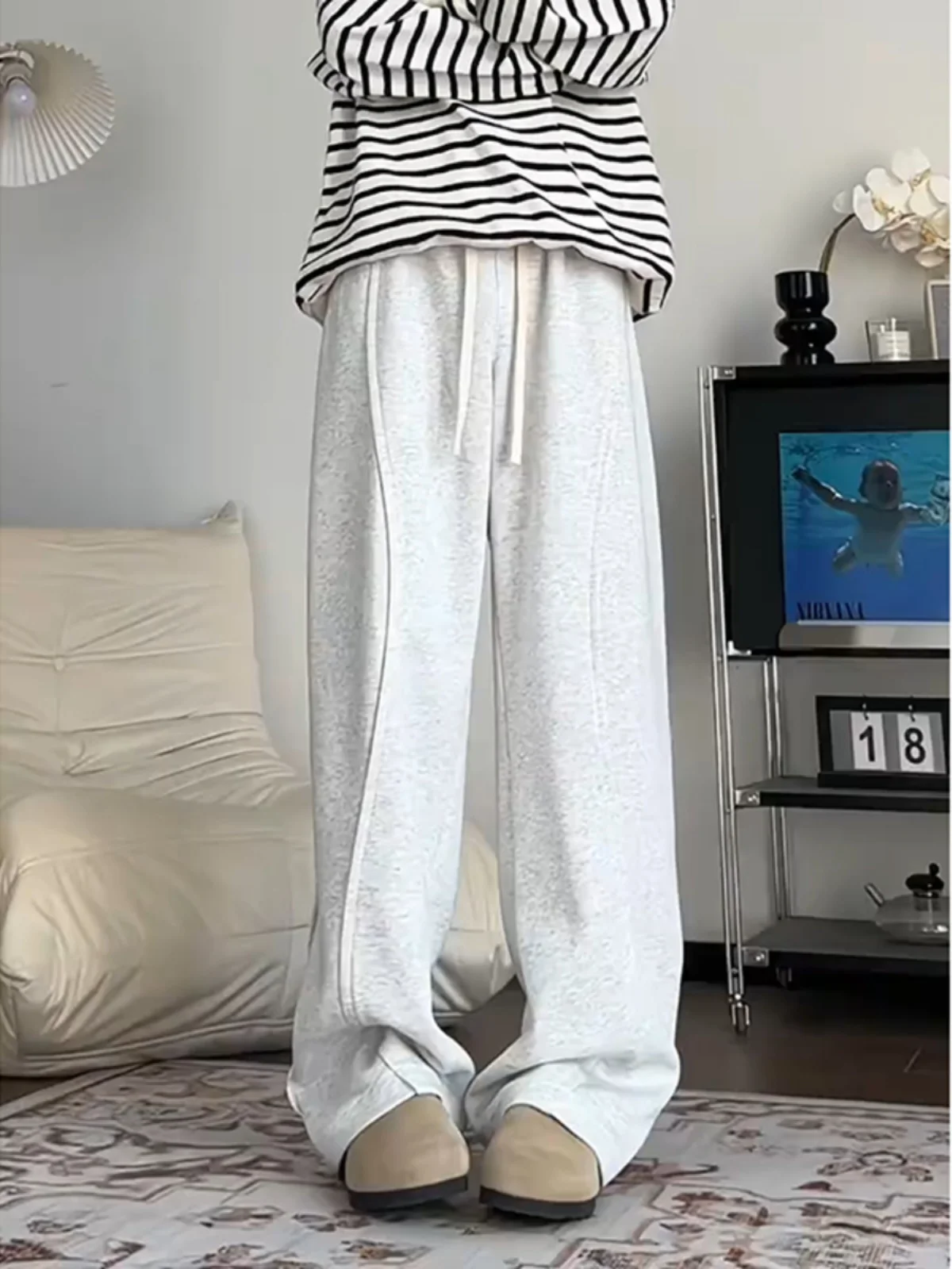 

Heavyweight Drapey Wide Leg Sports Pants for Men in White ey Diagonal Splicing Bent Knife Waist Design Casual Straight Leg ...