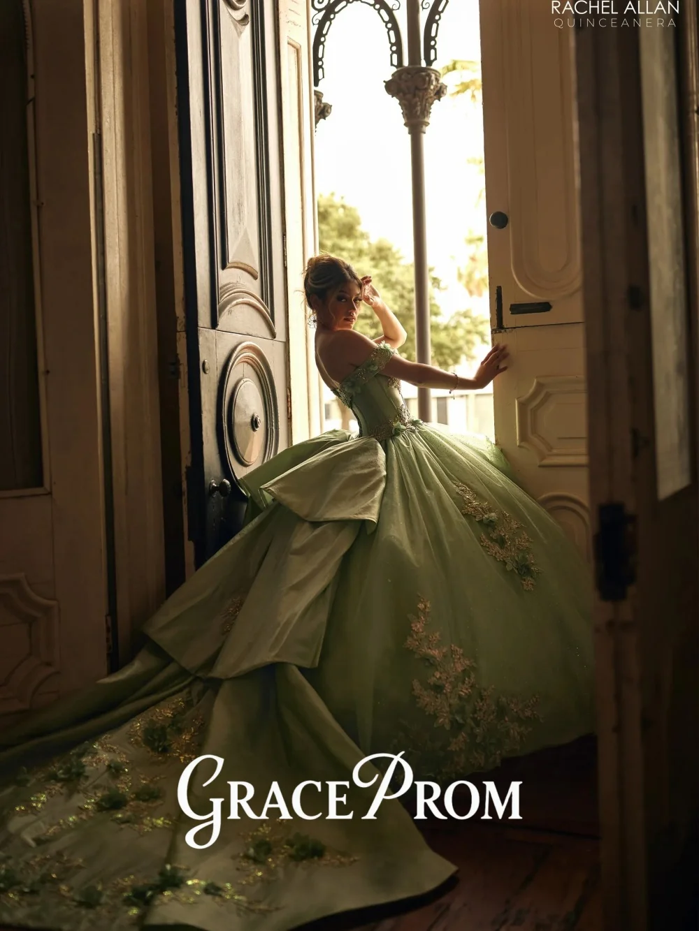 Graceprom luxuoso quinceanera vestidos com fora do ombro corpete apliques florais saia em camadas robe quinceanera personalizado