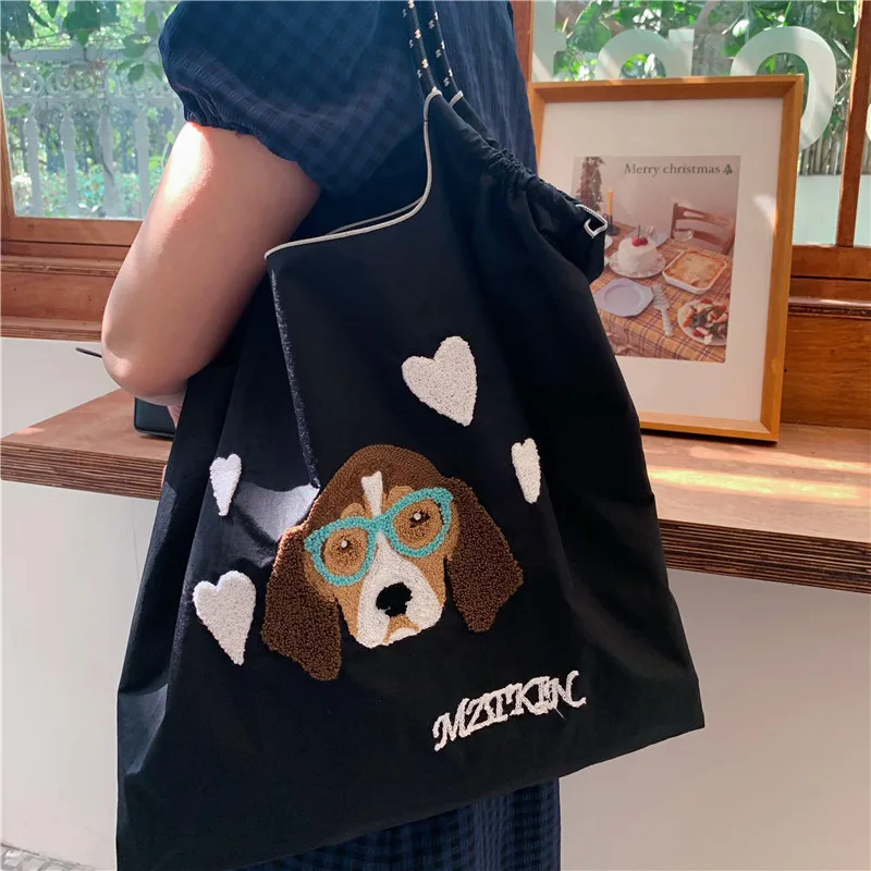 Borse ecologiche con ricamo per cani di grandi dimensioni per le donne borsa a tracolla per cani Beagle borse per Shopper in Nylon borse firmate per cartoni animati Ball Recycle Tote