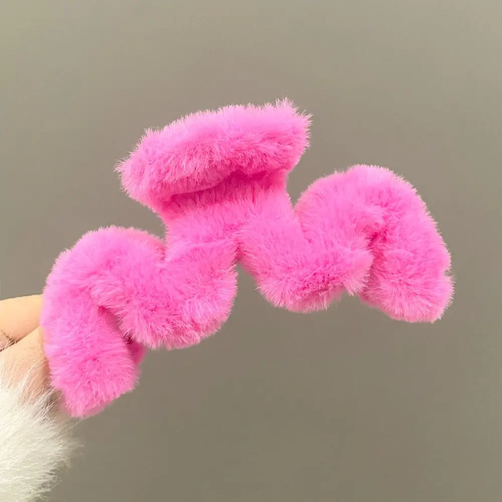 Korean Style Winter Hair Claw Large Size Plush Barrettes Fashion Soft Fur Clip For Women Girls Elegant Hair Styling