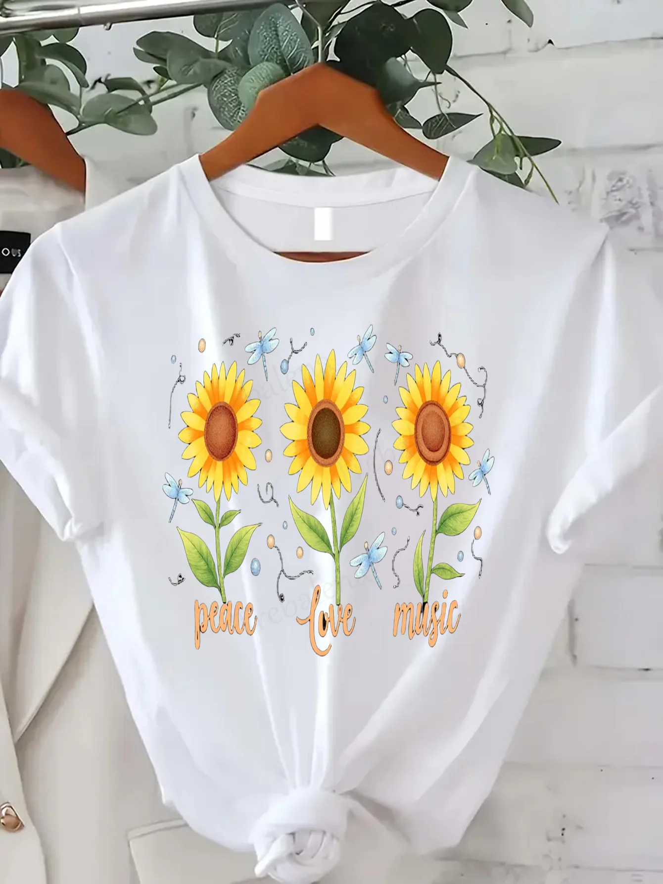 

Comfortable Women's Print T-shirt Peace Love Music Sunflower T-Shirt for Women, Casual Summer Graphic Tee