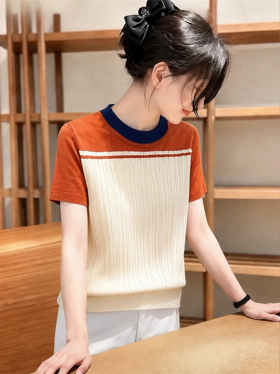 

Unique Splice round Neck Short Sleeve Top Fashionable Commute Style Korean Version Silk Material Summer High-End Feel T-Shirt