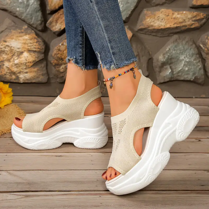

Женские повседневные сандалии на танкетке с открытым носком, летние 2026, удобные спортивные сандалии на толстой подошве, дышащие сетчатые кроссовки